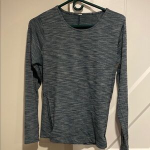 Lululemon Athletica Fitted Green Long Sleeve Tee
